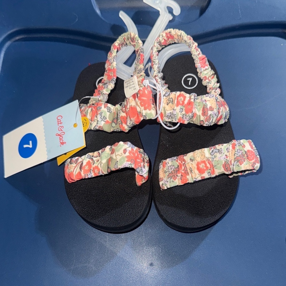 Size 7 Cat and Jack Floral Kids Sandals - Black and Pink